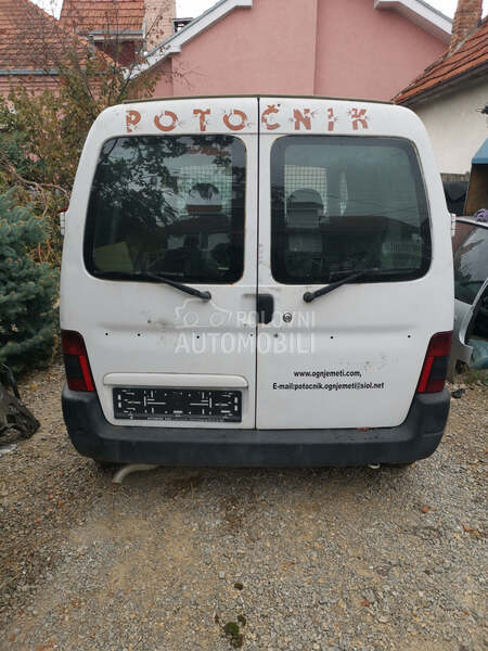 Citroen Berlingo 2006. god. -  kompletan auto u delovima