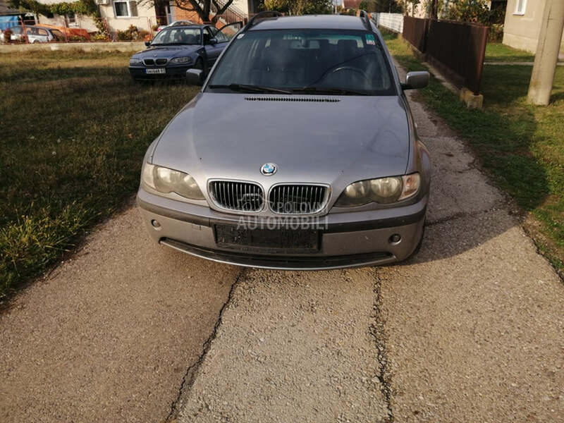 BMW 318 2003. god. - kompletan auto u delovima