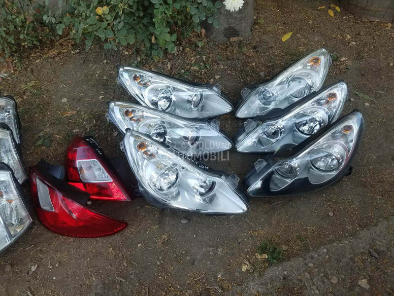 Polovni prednji farovi za Opel Agila, Astra G, Astra H ...