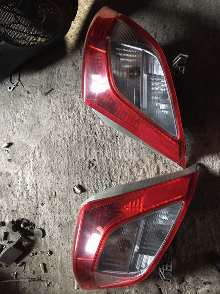 leva stop lampa za Toyota Yaris