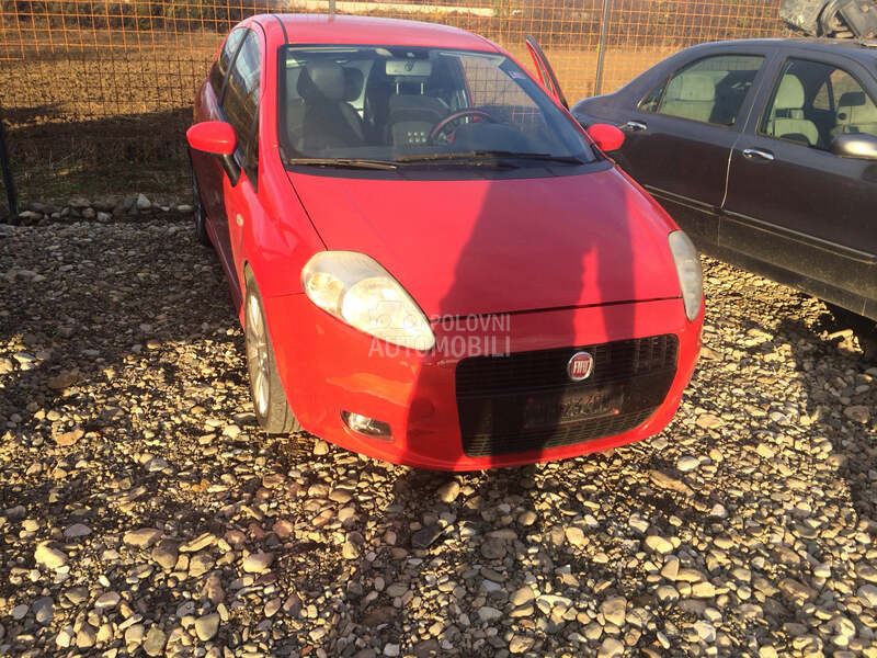 Fiat Grande Punto 2008. god. - kompletan auto u delovima