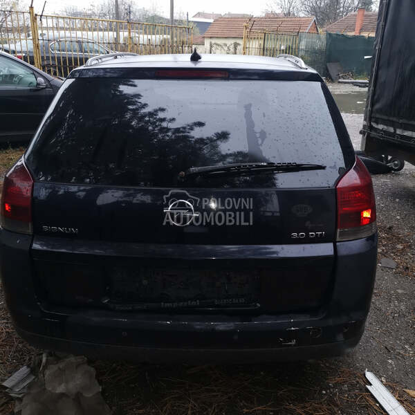 Opel Signum 2005. god. -  kompletan auto u delovima