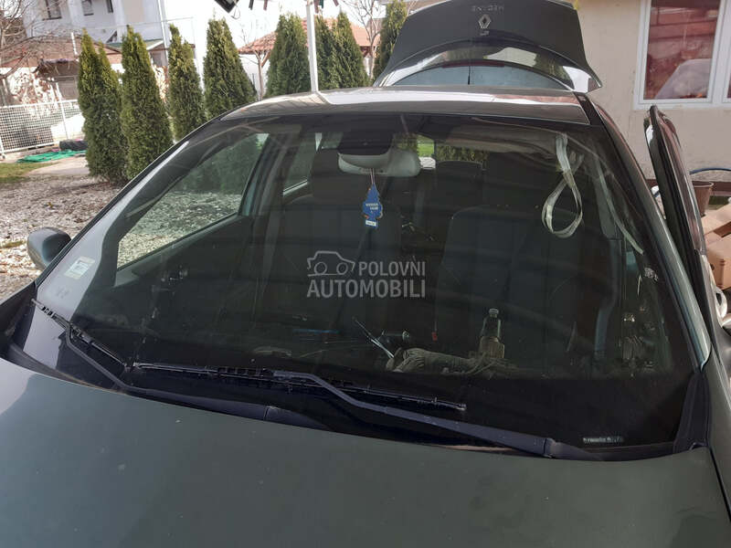Šoferšajbna za Renault Megane od 2003. do 2008. god.