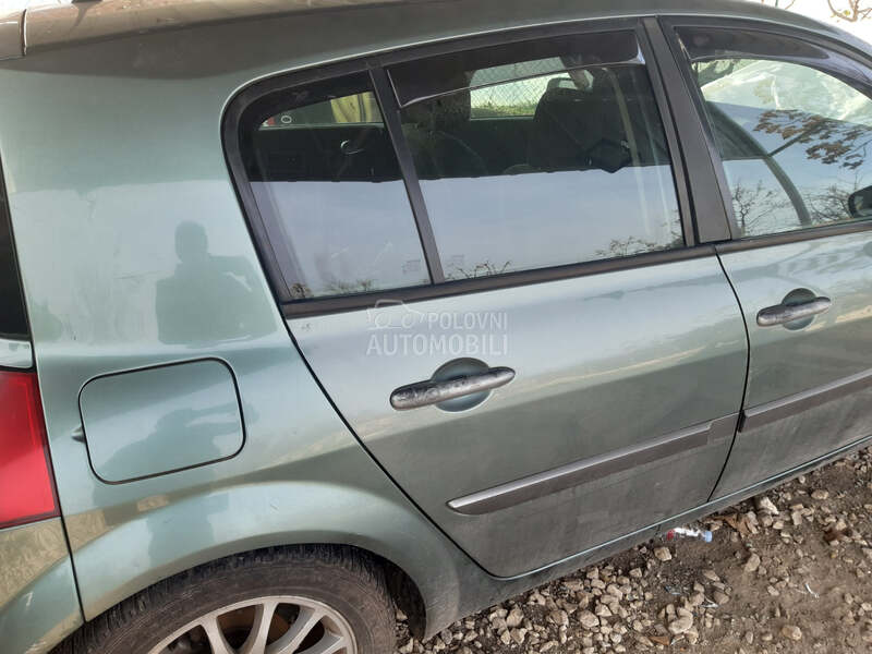 Zadnja desna vrata za Renault Megane od 2003. do 2008. god.