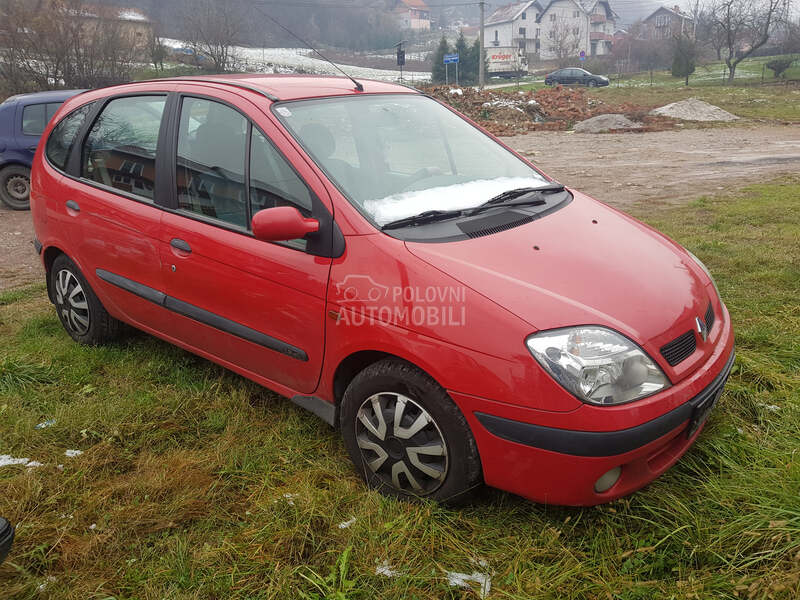 desno krilo za Renault Scenic od 2000. do 2003. god.
