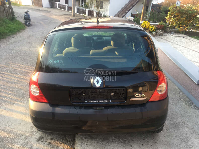 gepek vrata za Renault Clio od 2000. do 2007. god.