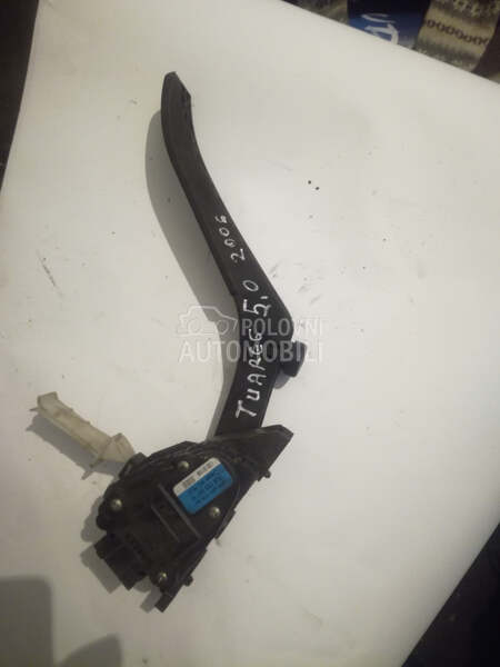 pedala gasa  5,0 tdi za Volkswagen Touareg od 2003. do 2008. god.
