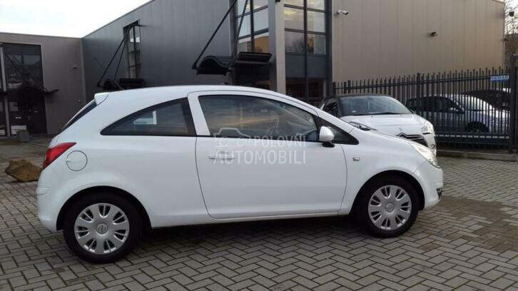 Opel Corsa D 2008. god. -  kompletan auto u delovima