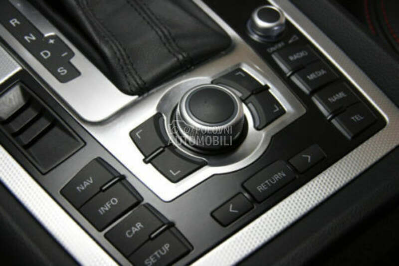 navigacija za Audi Q7
