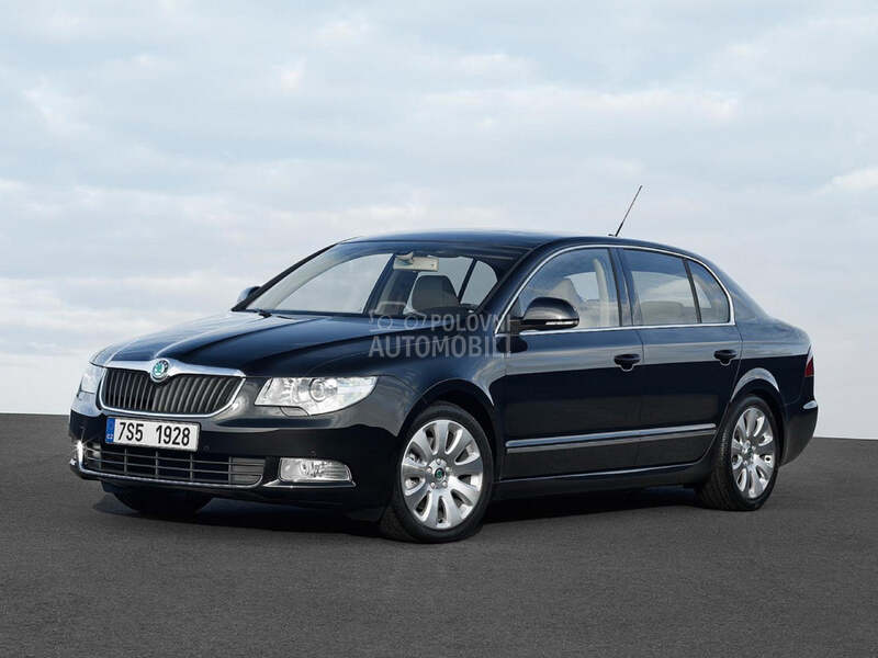 Škoda Superb -  kompletan auto u delovima