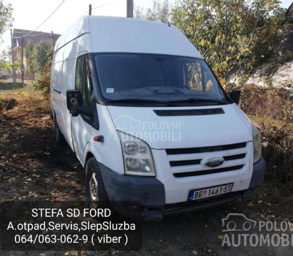 Ford Transit Connect -  kompletan auto u delovima