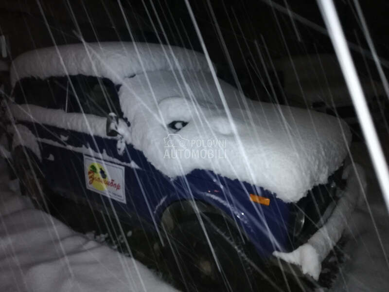 Lada Niva -  kompletan auto u delovima