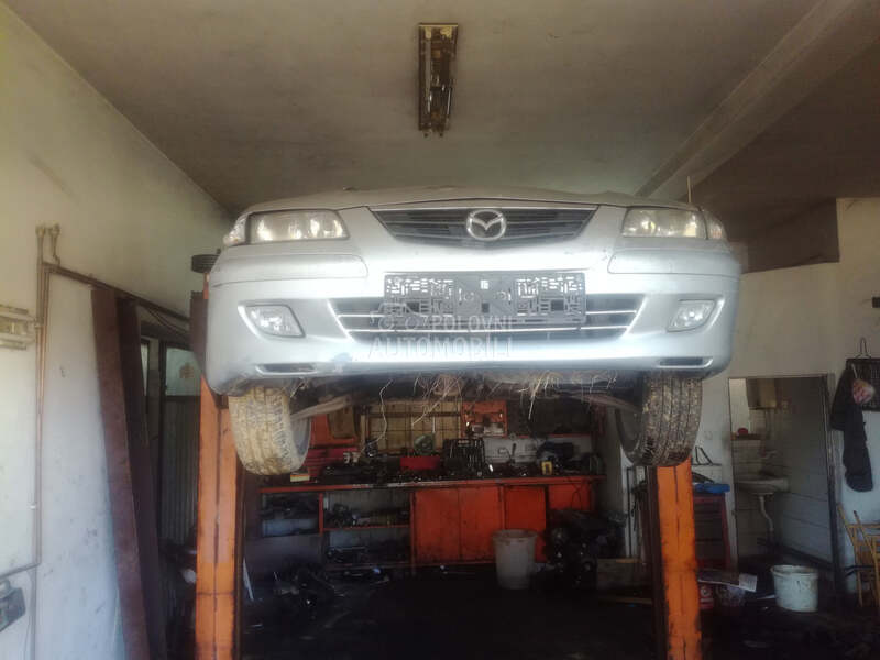 Mazda 626 2001. god. -  kompletan auto u delovima