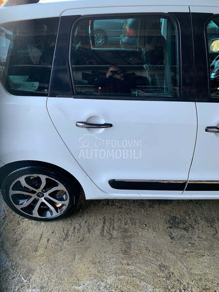 vrata zadnja desna/EWPB/bela za Citroen C3 Picasso od 2008. do 2015. god.
