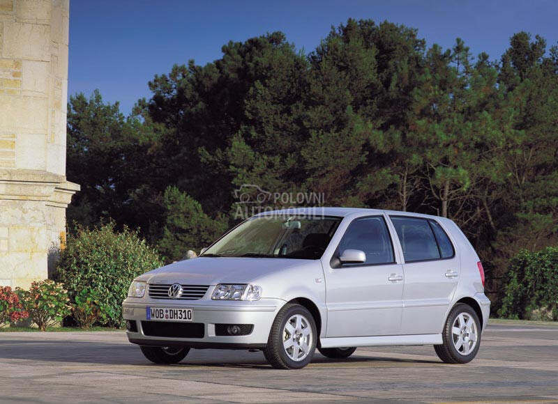Volkswagen Polo 2001. god. -  kompletan auto u delovima