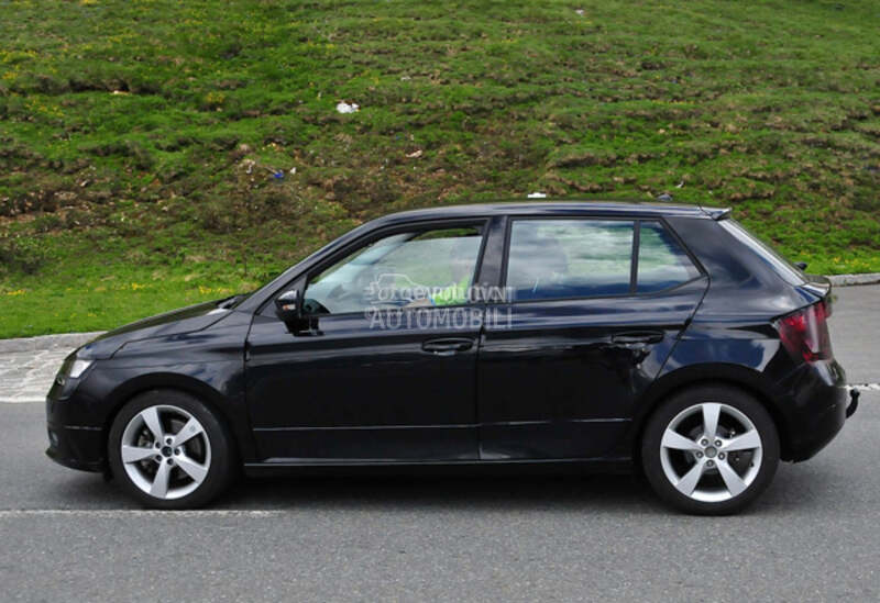 Škoda Superb -  kompletan auto u delovima