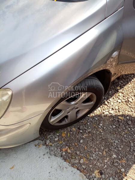 Poluosovine za Peugeot 307 od 2001. do 2009. god.