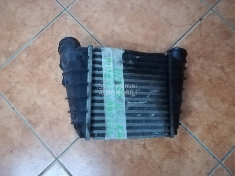 interkuler za Volkswagen Polo od 2002. do 2005. god.