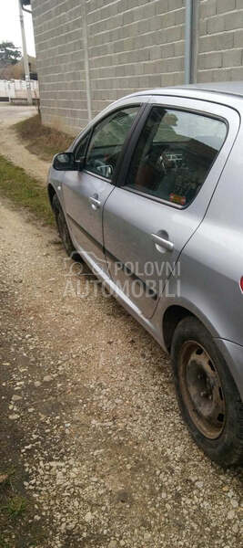 leva vrata prednja  5 vrata za Peugeot 307 od 2001. do 2009. god.