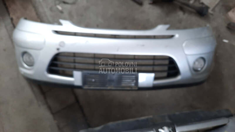 Prednji branik za Citroen C3
