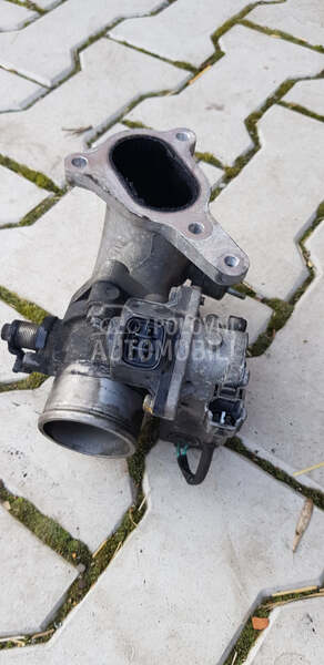 klapna gasa za Toyota Previa, RAV 4 od 2000. do 2006. god.