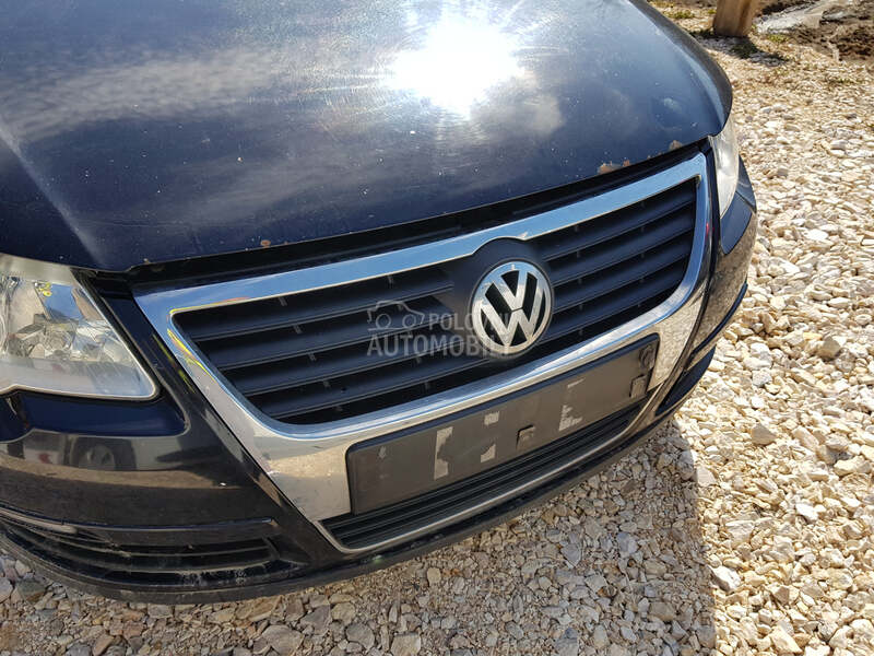 Volkswagen Passat B6 -  kompletan auto u delovima