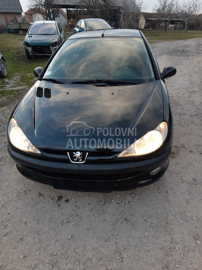 Auto staklo za Peugeot 206