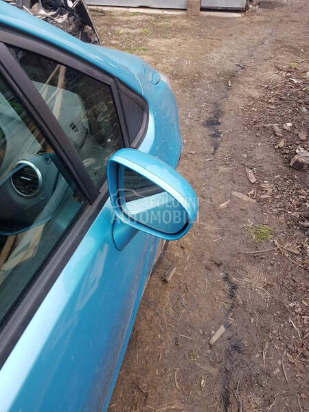 Retrovizor za Opel Meriva od 2010. do 2015. god.
