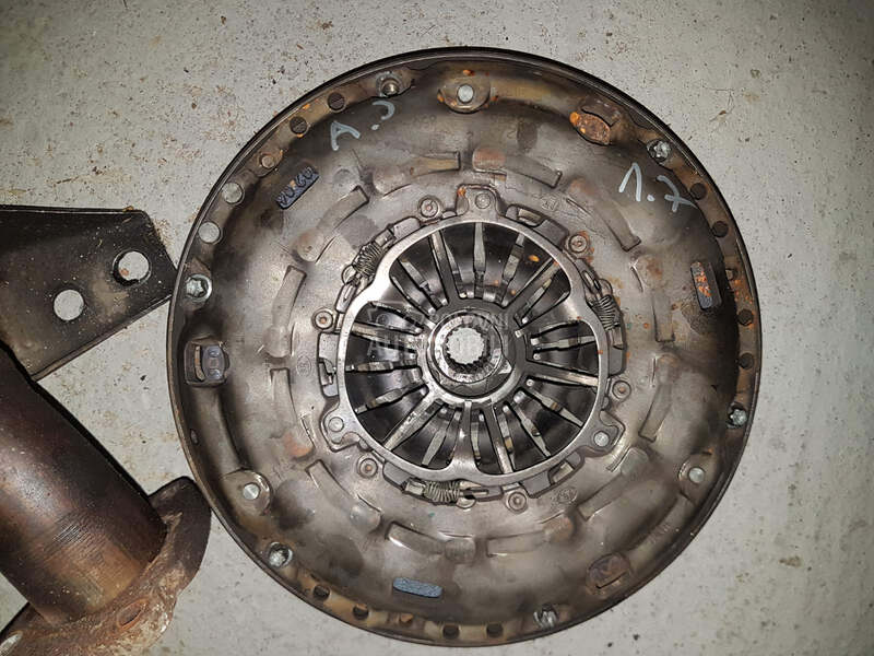 Plivajuci zamajac 1.7 za Opel Astra J, Meriva od 2009. do 2014. god.