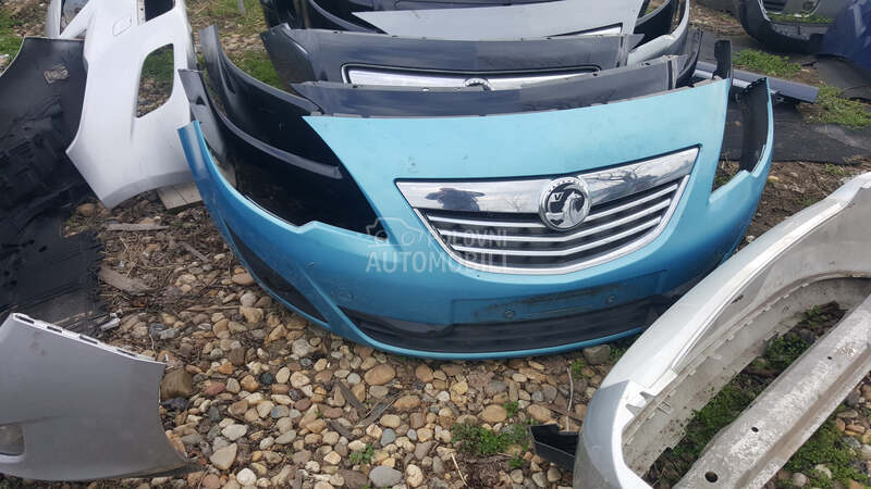 Prednji branik za Opel Meriva od 2010. do 2015. god.