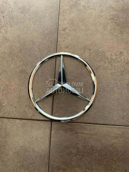 znak na masci za Mercedes Benz A Klasa, B Klasa, C Klasa