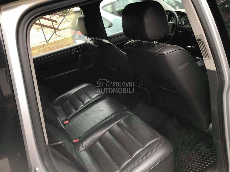 ENTERIJER za Volkswagen Touareg