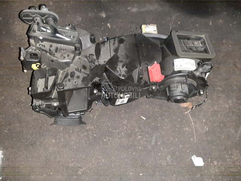 Kuciste ventilacije kabine za Seat Leon