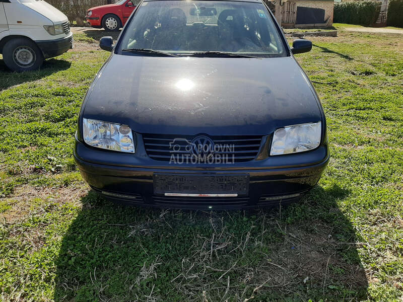 Maska u braniku za Volkswagen Bora