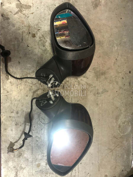 retrovizor za Ford Fiesta od 2008. do 2017. god.