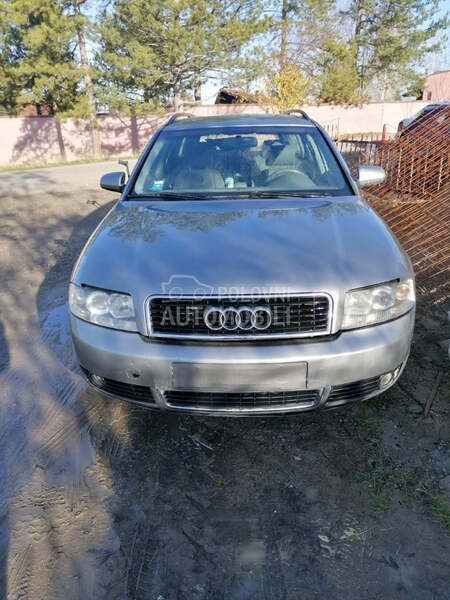 Delovi za Audi A4 2003. god.