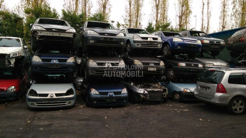 Kompletan motor Clio 1.6 8v za Renault Clio od 1997. do 2001. god.