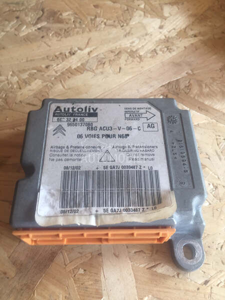 centrala airbagova za Citroen Xsara Picasso od 2000. do 2010. god.