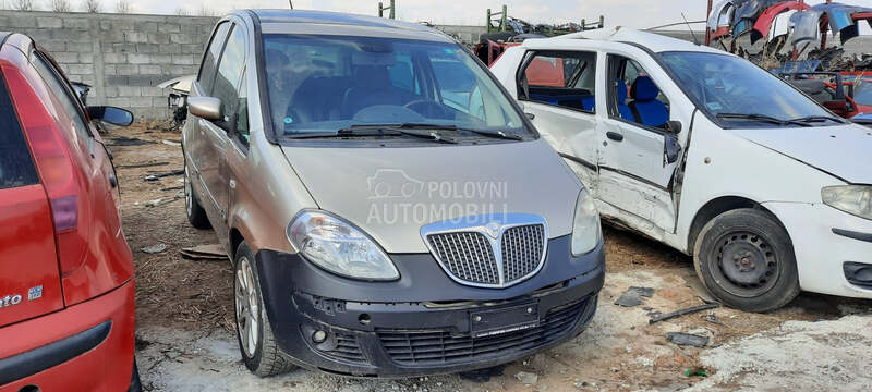 Sofer sajbna za Lancia Musa
