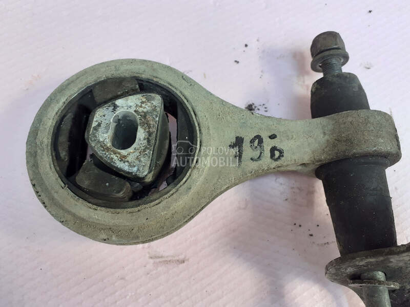 nosac motora donji za Fiat Doblo od 2001. do 2005. god. za Fiat Doblo od 2001. do 2005. god.