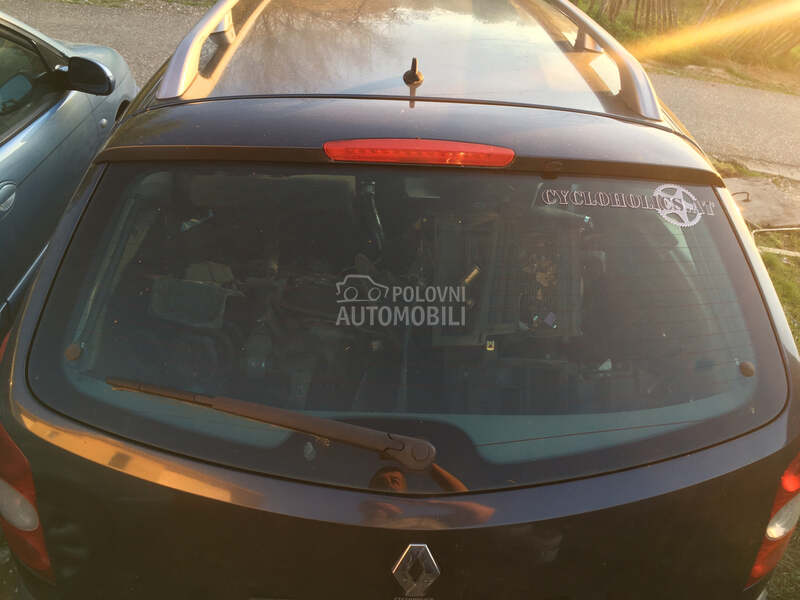 soferka za Renault Laguna od 2001. do 2007. god.