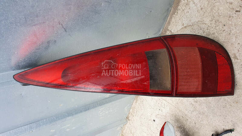 Stop lampa desna za Renault Laguna