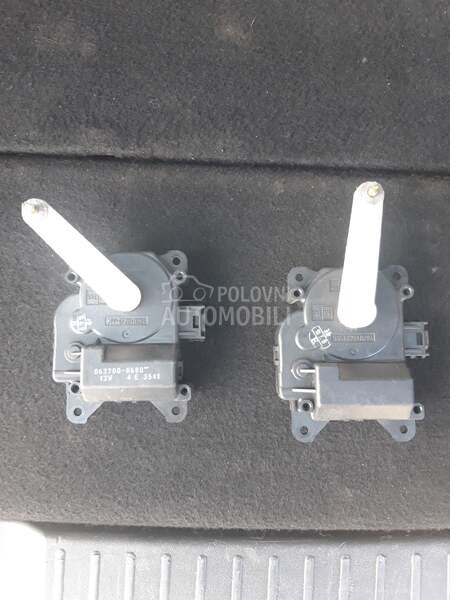 Motorici kabine - VRUCE HLADNO za Toyota Avensis od 2003. do 2009. god.