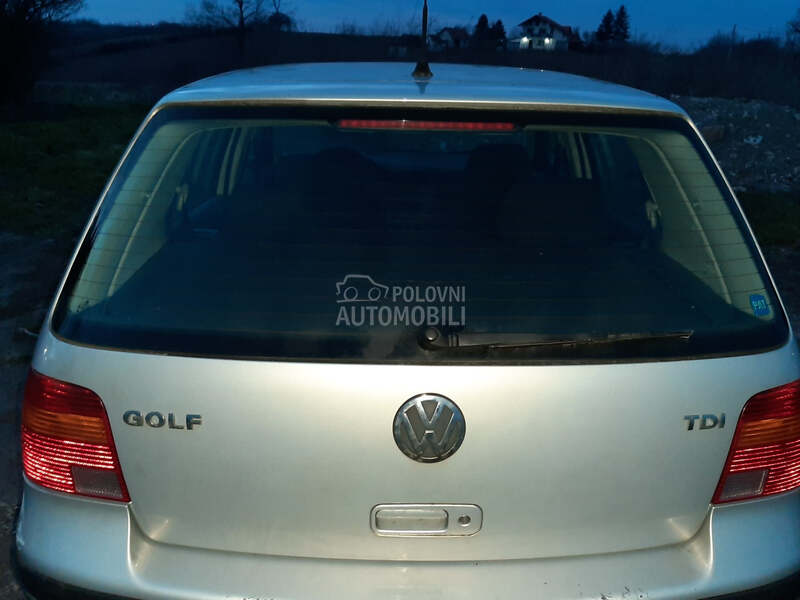 Vrata gepek za Volkswagen Golf 4