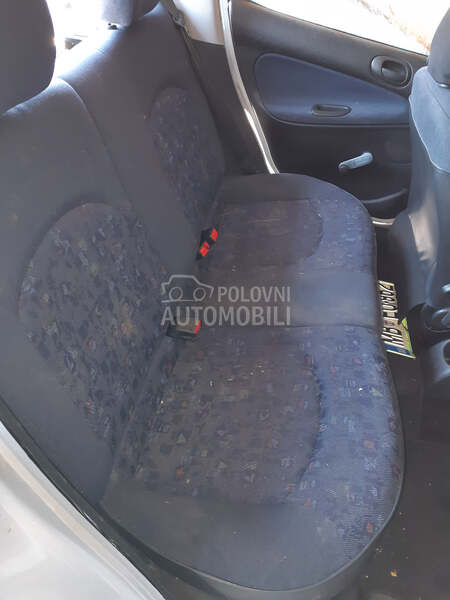 Zadnje sediste sa pojasevima za Peugeot 206