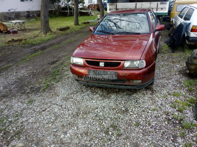 Seat Cordoba -  kompletan auto u delovima