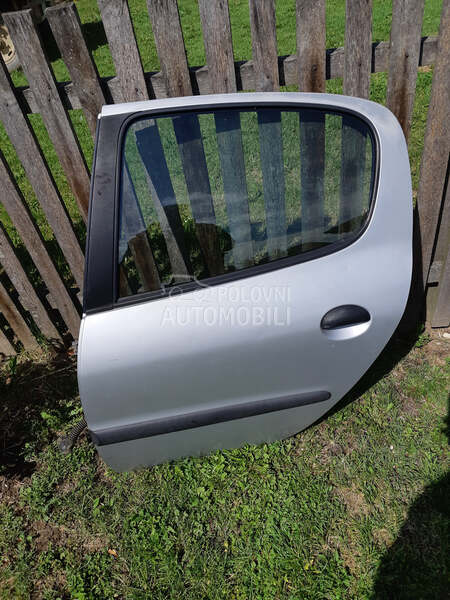 Zadnja leva vrata za Peugeot 206