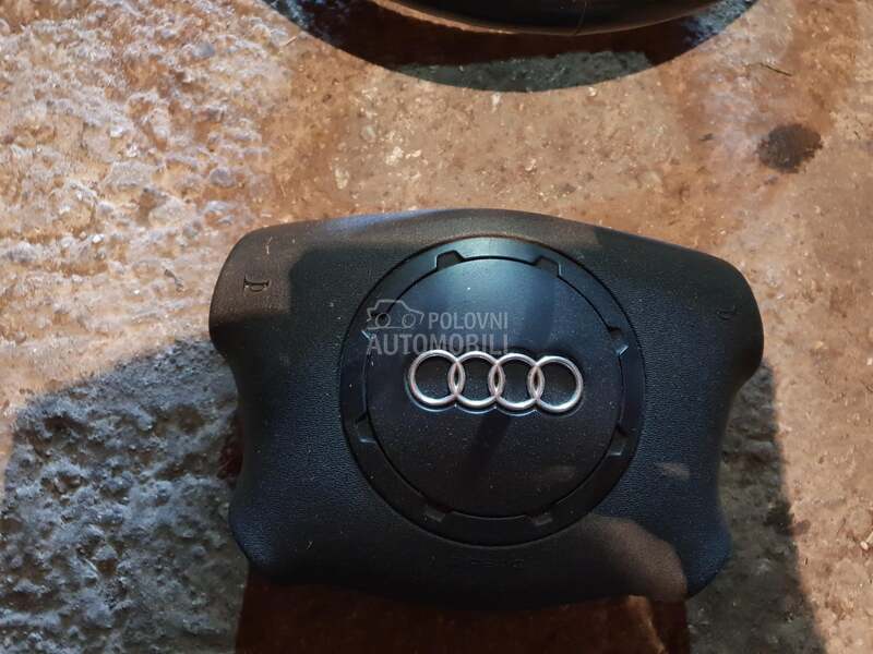 Airbag na volanu za Audi A3 za 1997. god.