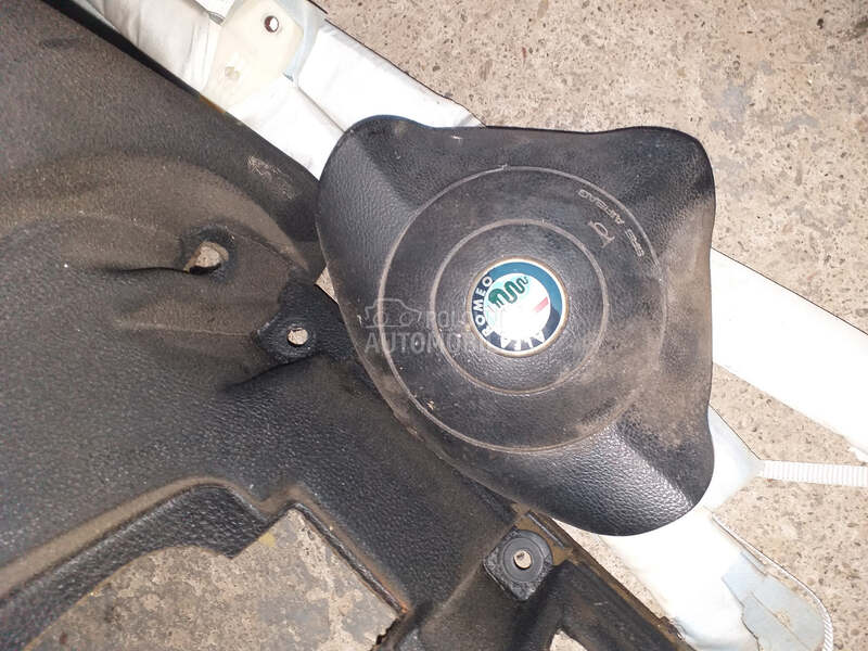 instrument tabla sa svim airba za Alfa Romeo 147