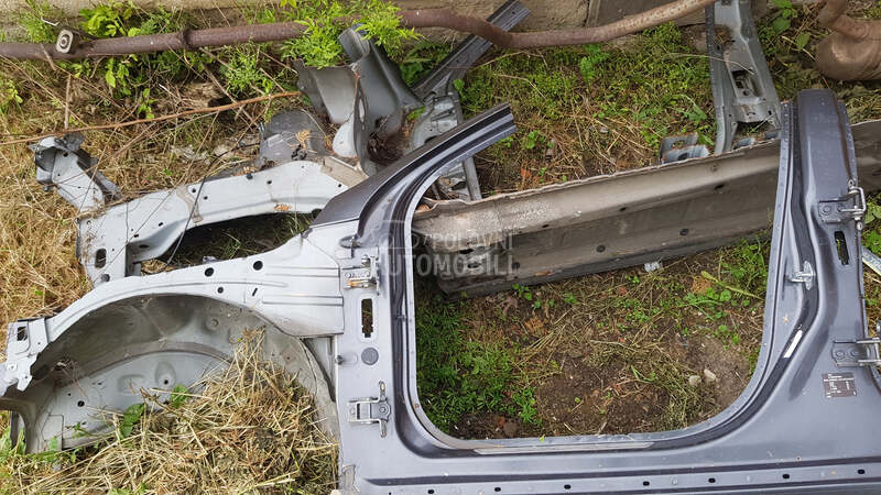 krakovi,polu stranice,krov... za Opel Insignia od 2008. do 2014. god.